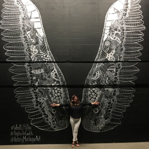 Meet the Posher - Picture 1 of 2